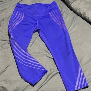 Athleta Purple capri Leggings